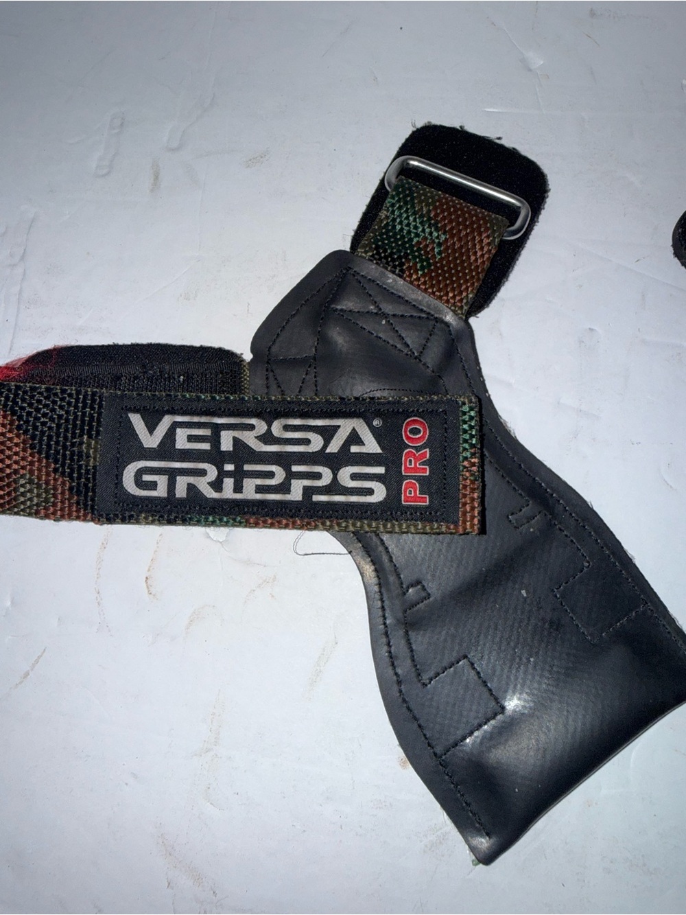 Versa Gripps Pro Weight Lifting Grips Regular Large Black USA Gym Deadlift Pair.